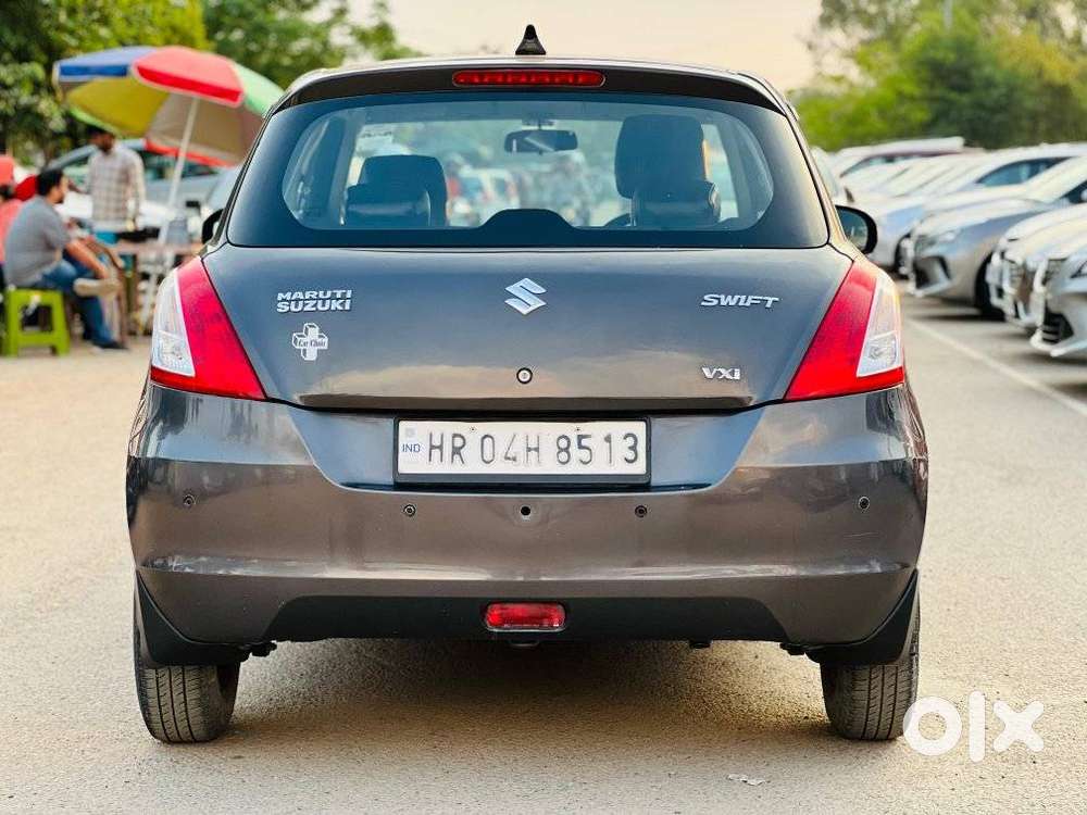 Maruti Suzuki Swift Vxi 1.2 Abs Bs-iv, 2017, Petrol