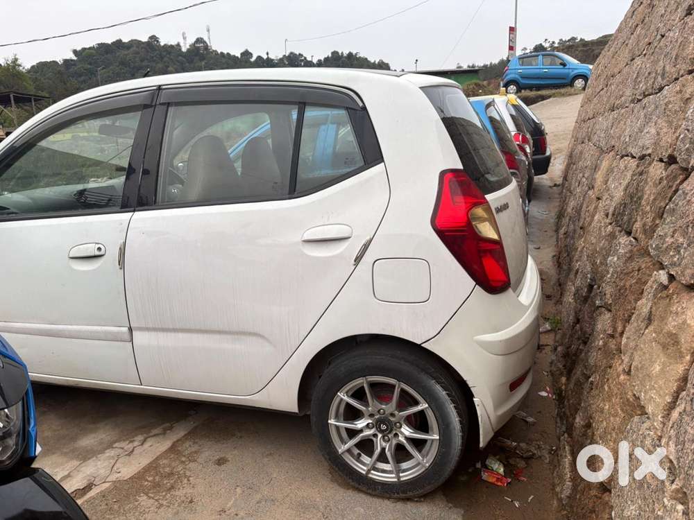 Hyundai I10 2012 Petrol 65000 Km Driven