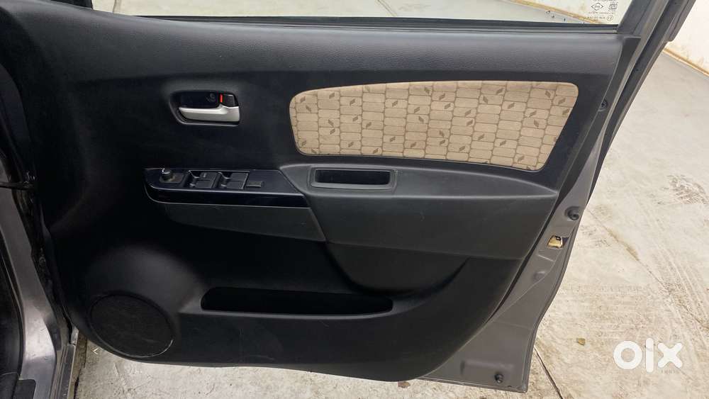 Maruti Suzuki Wagon R 1.0 Vxi, 2017, Petrol