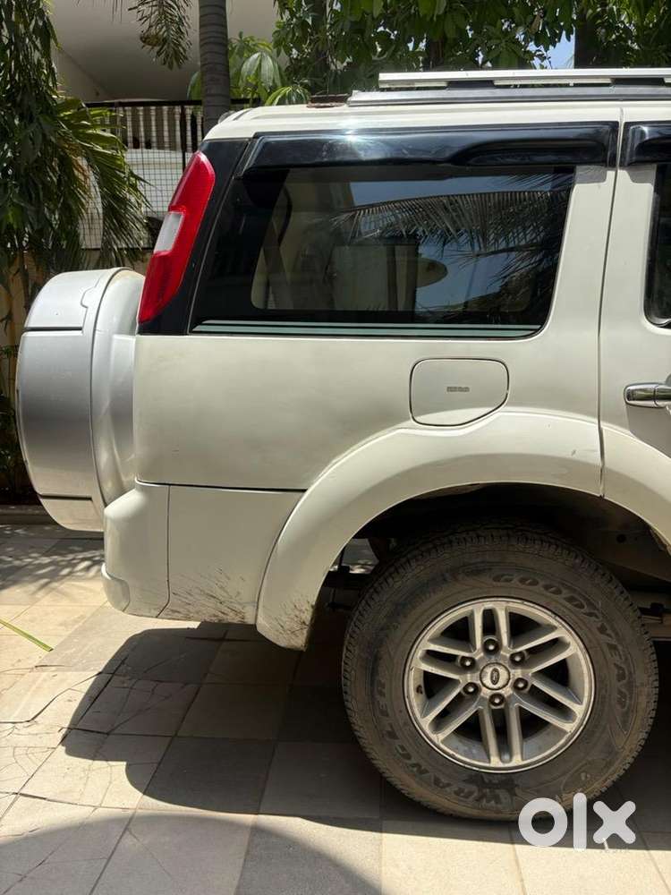 Ford Endeavour Well Maintained With Excellent Tyre And Original Colour