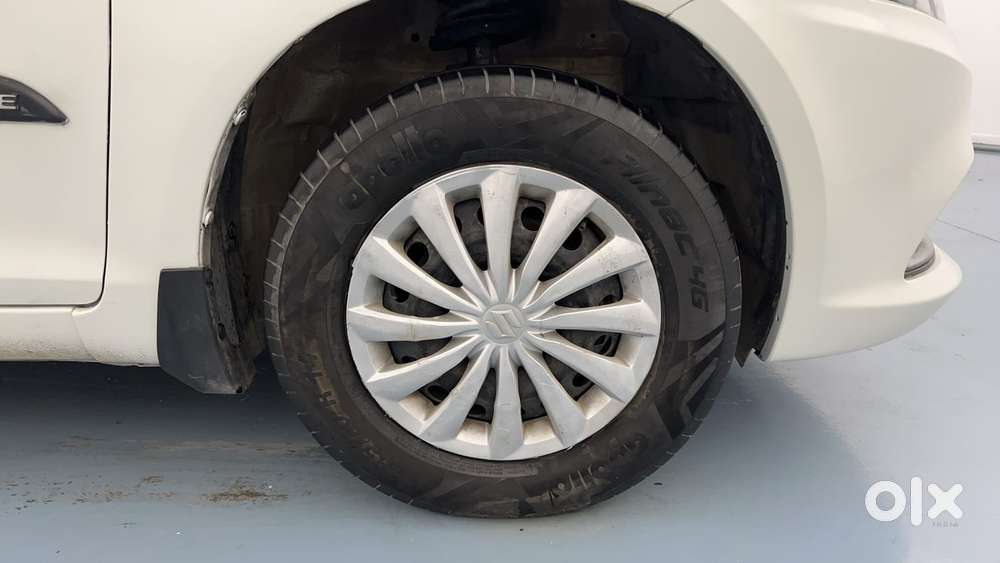 Maruti Suzuki Swift Dzire 1.3 Vxi, 2016, Petrol