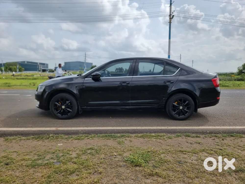 Skoda Octavia 2014 Diesel 121000 Km Driven