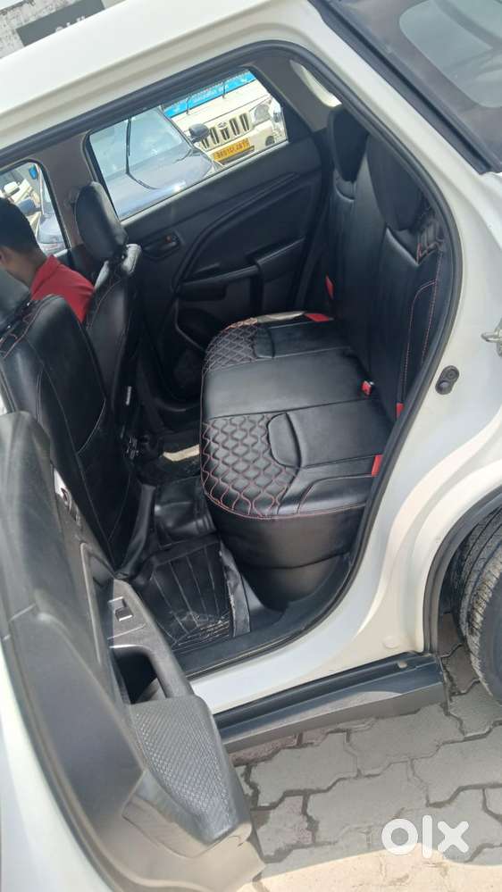 Maruti Suzuki Brezza 1.5 Lxi Cng, 2023