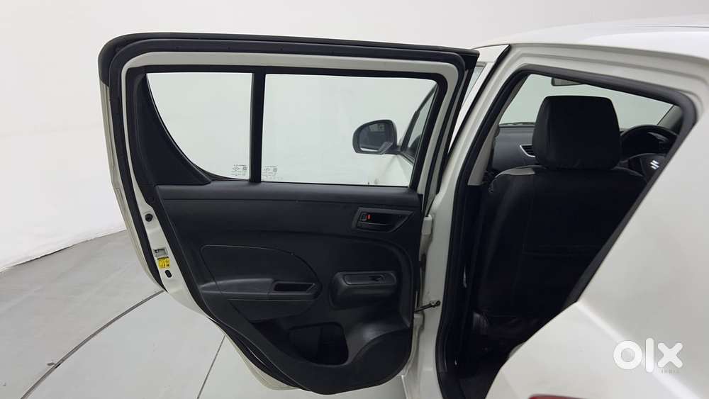 Maruti Suzuki Swift 1.2 Lxi (o), 2017, Petrol