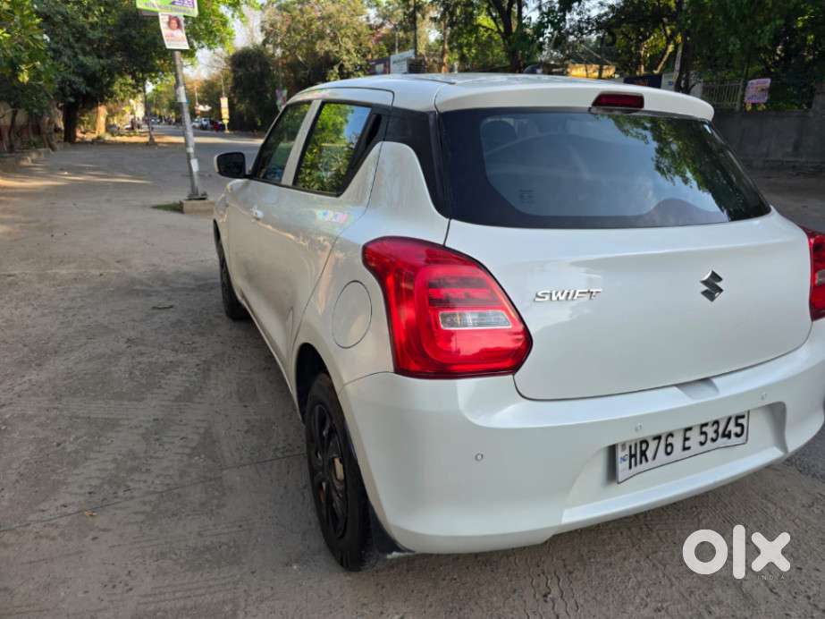 Maruti Suzuki Swift Lxi Option, 2019, Cng & Hybrids