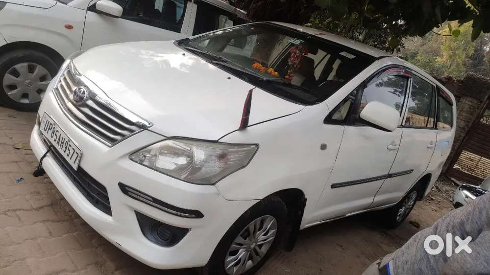 Toyota Innova G4 डीज़ल 2013 7 Str