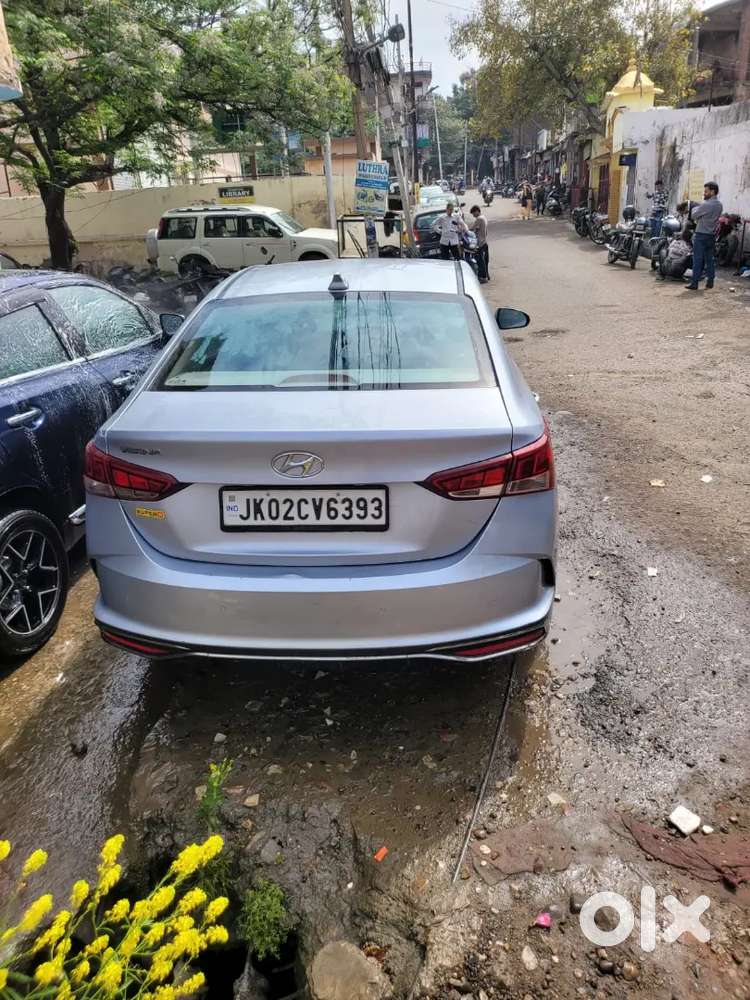 Hundai Verna 1.5 Mpi Mt S+