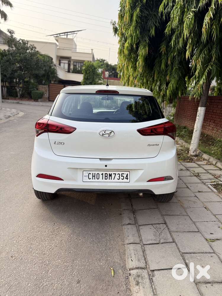 Hyundai I20 Sportz 1.2 Bs-iv, 2017, Petrol