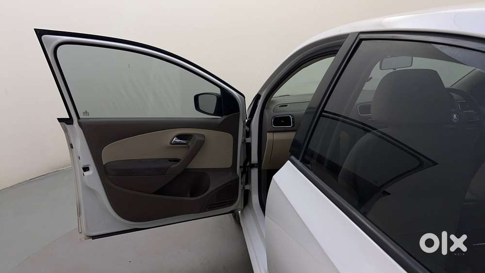 Skoda Rapid 1.6 Mpi Elegance Plus, 2015, Petrol