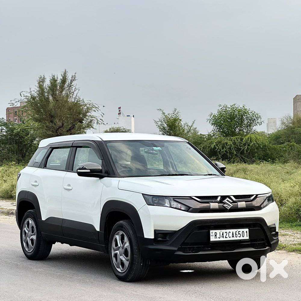 Maruti Suzuki Brezza Vxi At, 2023, Petrol