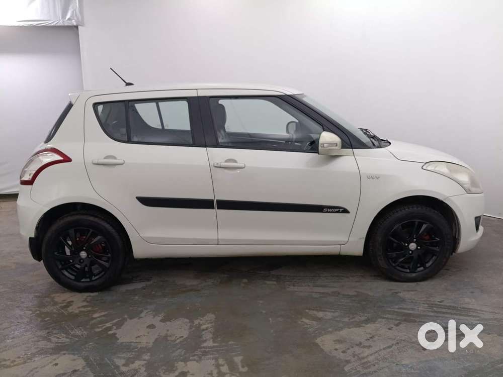 Maruti Suzuki Swift 1.3 Zxi, 2013, Petrol