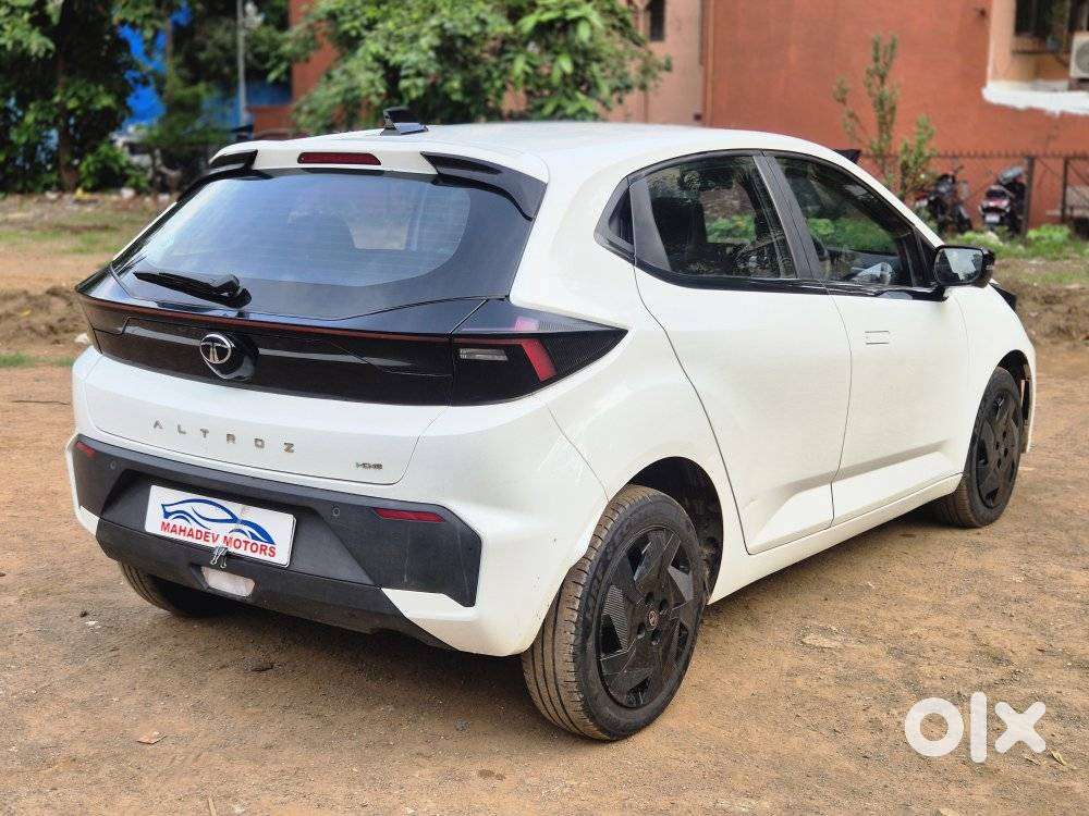 Tata Altroz Creative S, 2025, Cng & Hybrids
