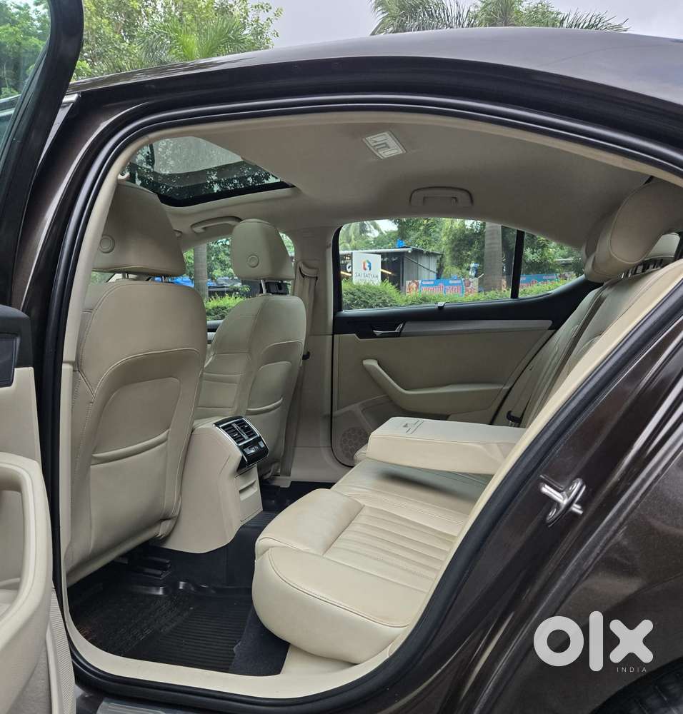 Skoda Superb [ ] 1.8 Style Tsi At, 2016, Petrol