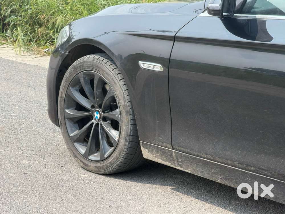 Bmw 5 Series 2016 Car Authorised Service History Record.