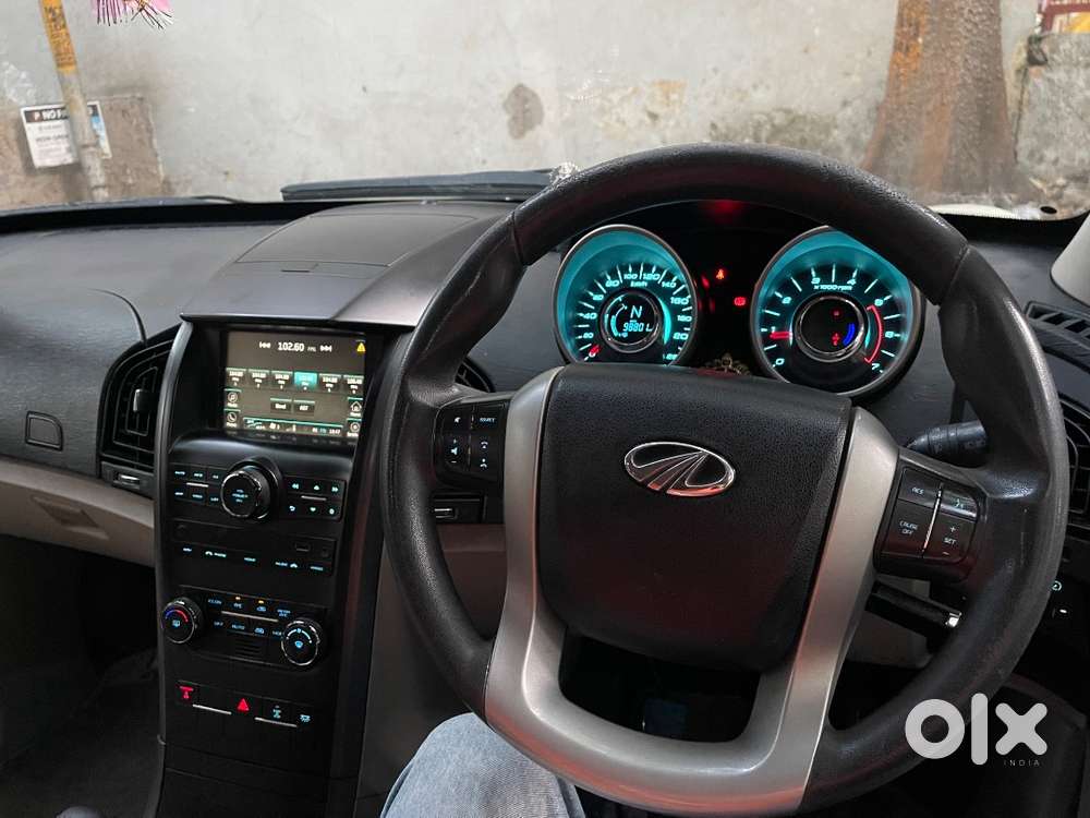 Xuv500 W6 Diesel 2016  1st Owner  Manual  Good Condition