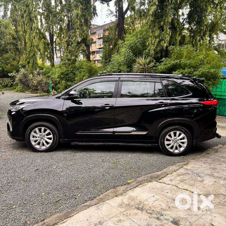 Toyota Innova Hycross 2.0 Vx (o) Hybrid 7 Str, 2024, Petrol
