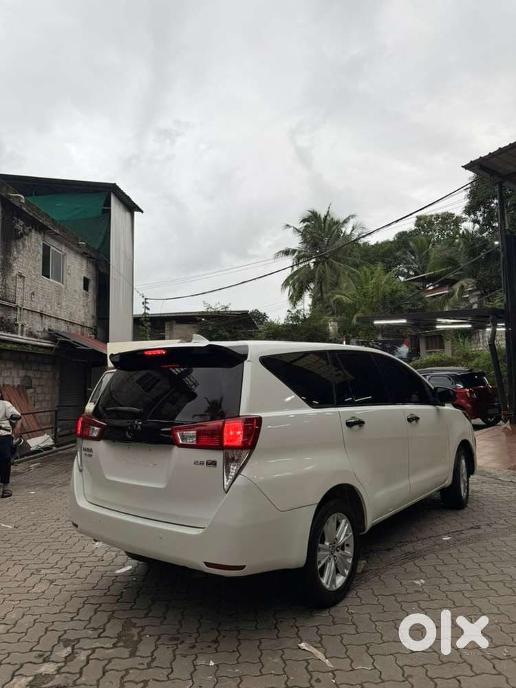 Toyota Innova Crysta 2018