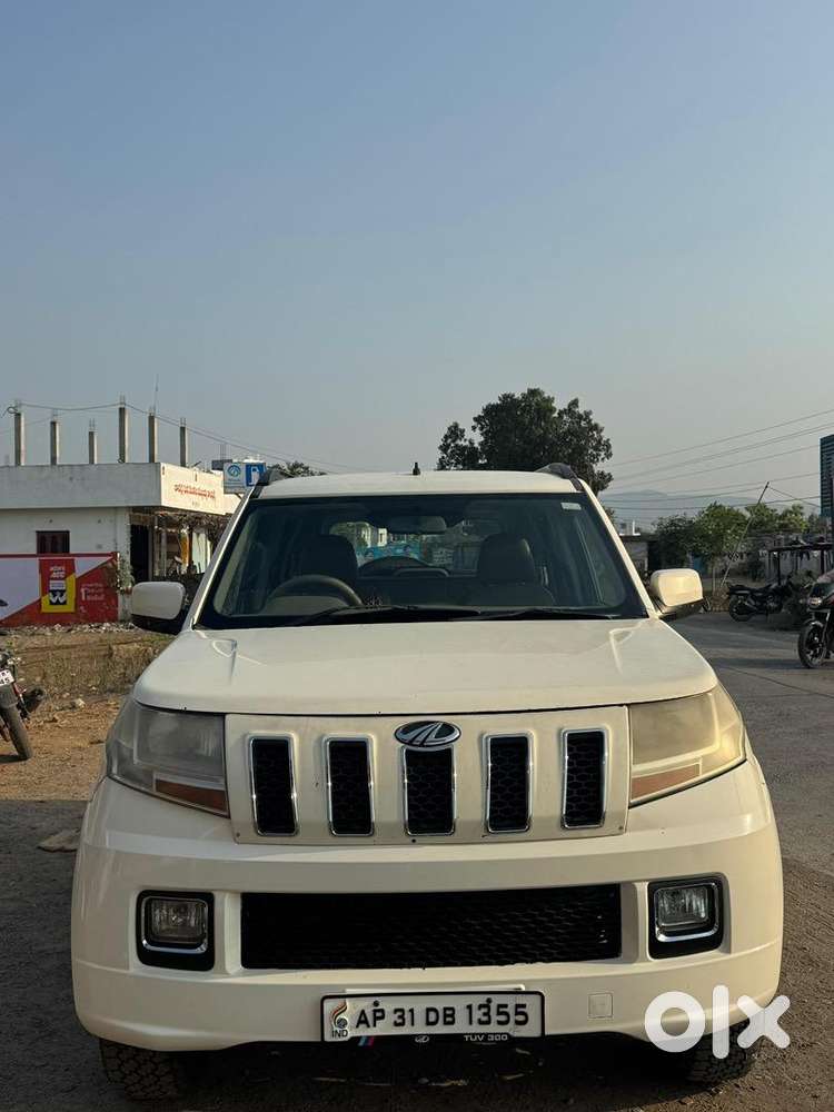 Mahindra Tuv 300 2015 Diesel Good Condition