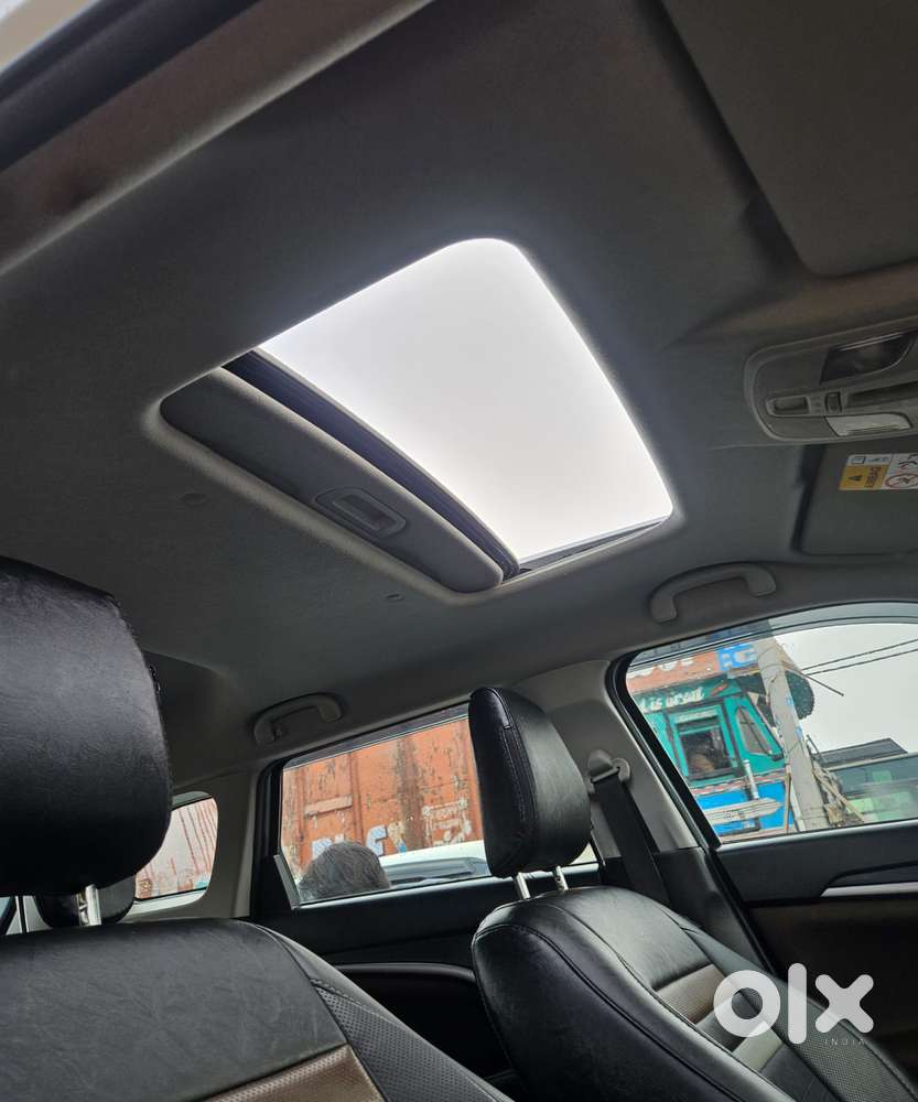 Maruti Suzuki Brezza 1.5 Zxi Plus Smart Hybrid, 2023, Petrol