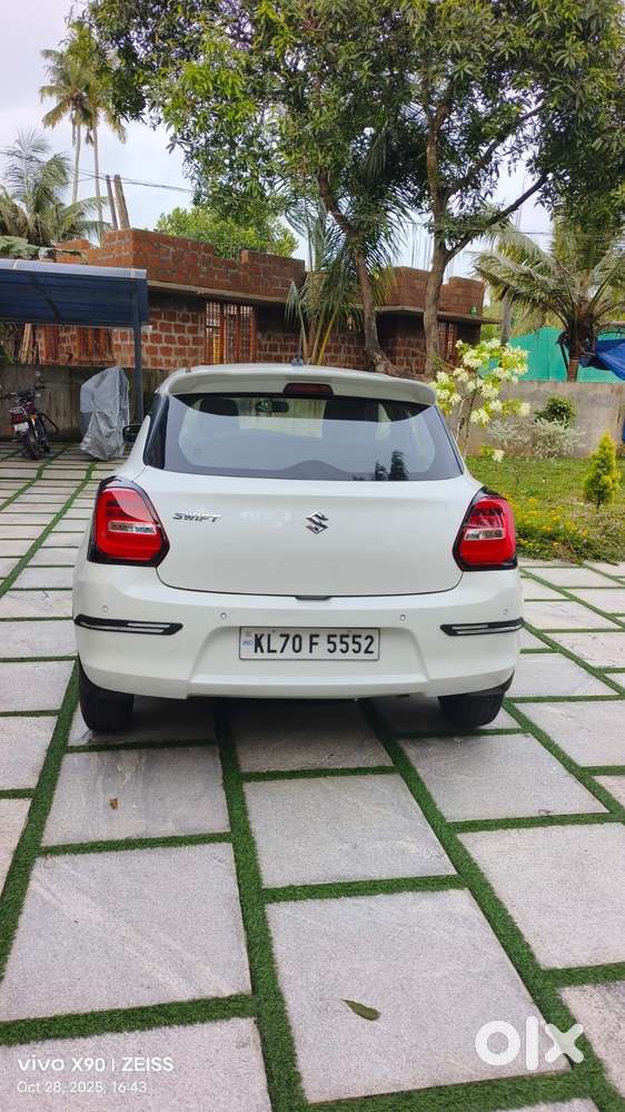 Maruti Suzuki Swift 2018 Amt Vxi, 2020, Petrol
