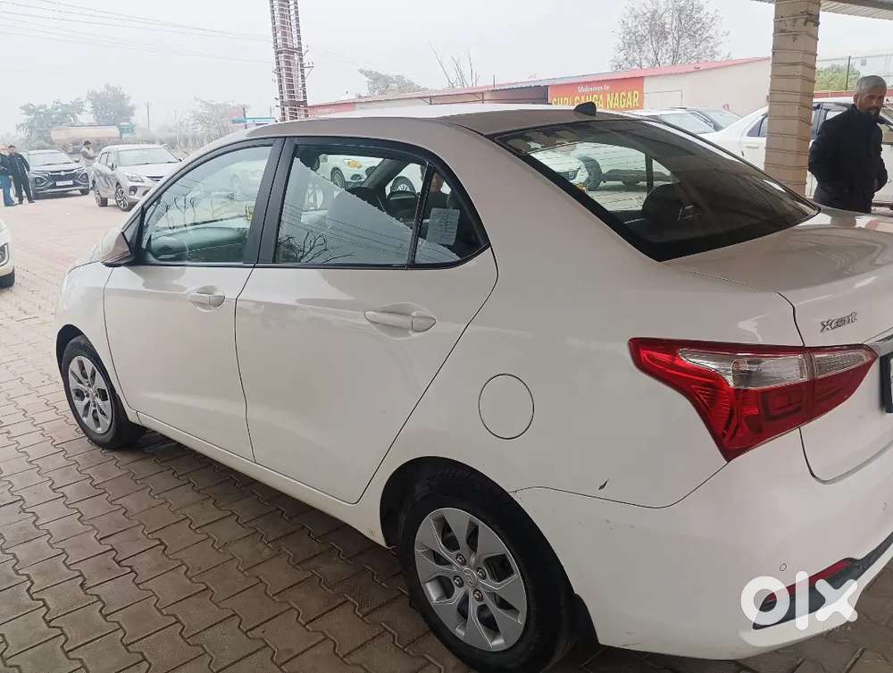 Hyundai Xcent 2017 Petrol Well Maintained
