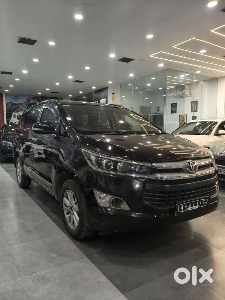 Toyota Innova Crysta 2.4 V 8 Str, 2017, Diesel