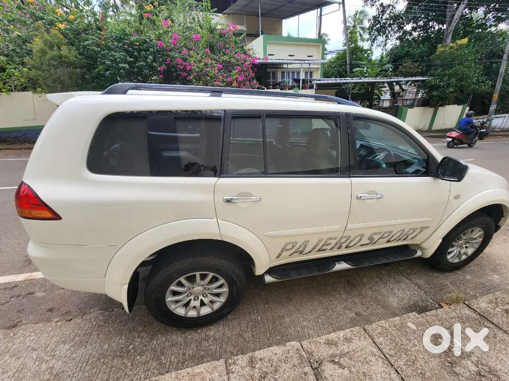 4x4 Mitsubishi Pajero Sport Dec 2014