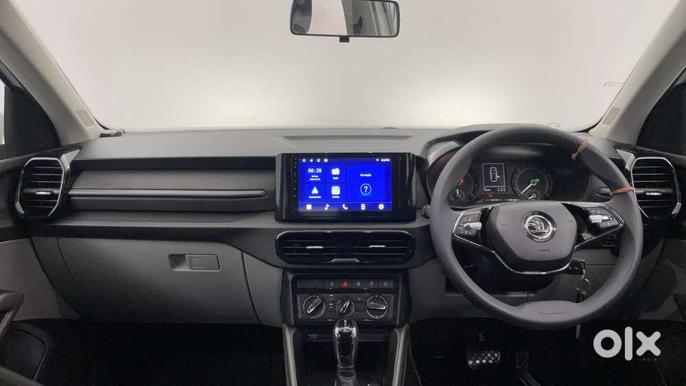 Skoda Kylaq Signature At, 2025, Petrol
