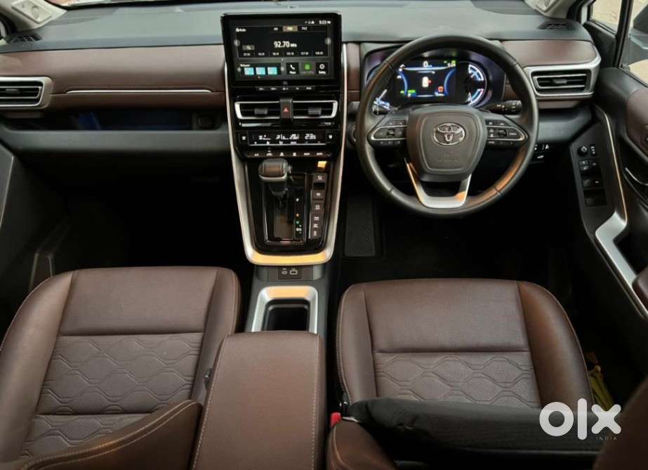 Toyota Innova Hycross 2.0 Zx (o) Hybrid 7 Str, 2024, Electric