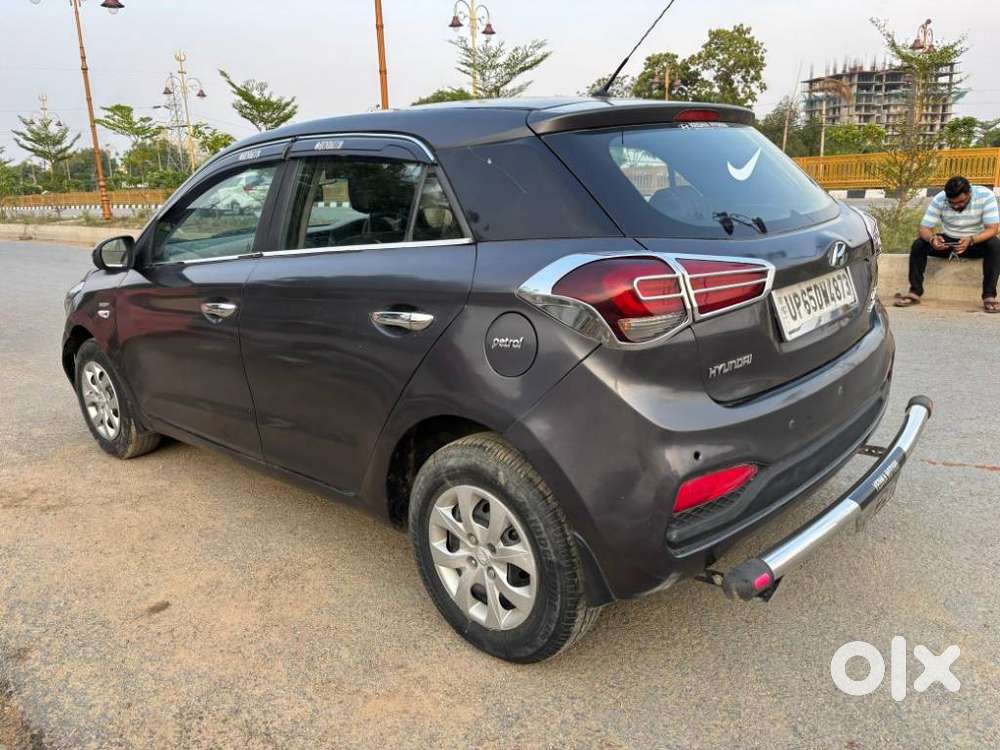 Hyundai I20 Sportz 1.2 Ivt, 2020, Petrol