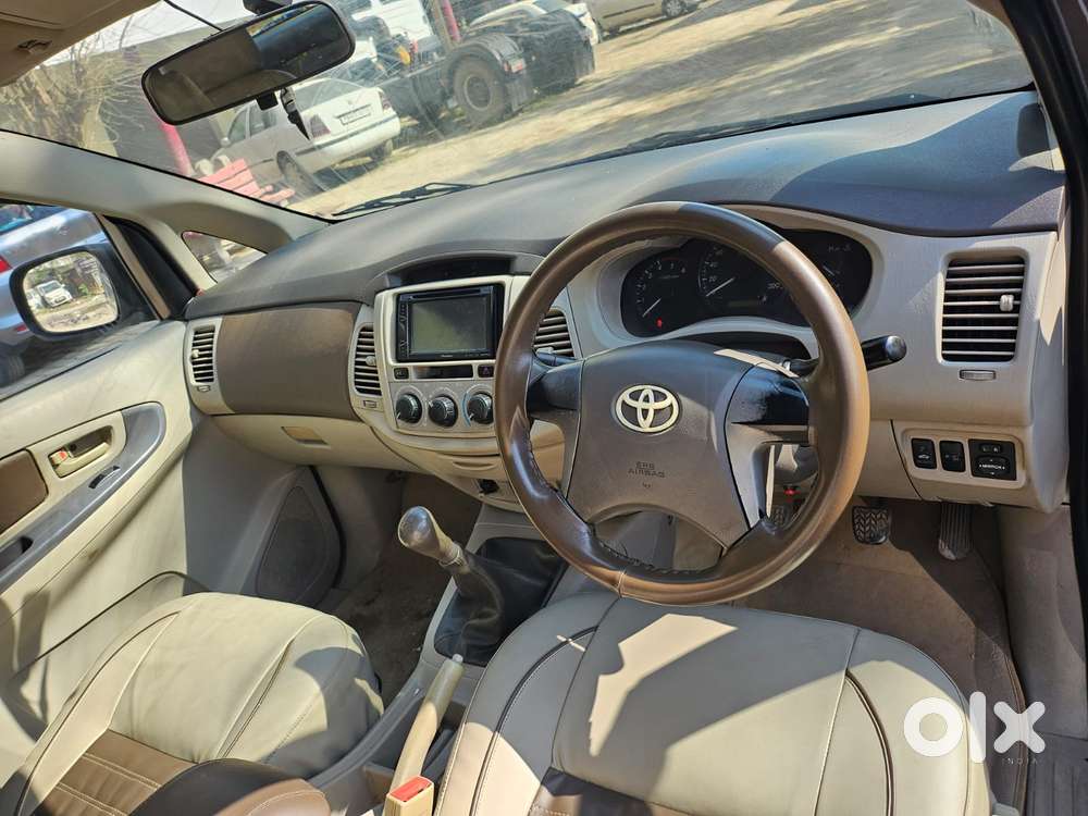 Toyota Innova 2.5 G (diesel) 7 Seater, 2012, Diesel