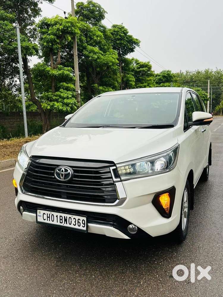 Toyota Innova Crysta 2017 Diesel Well Maintained