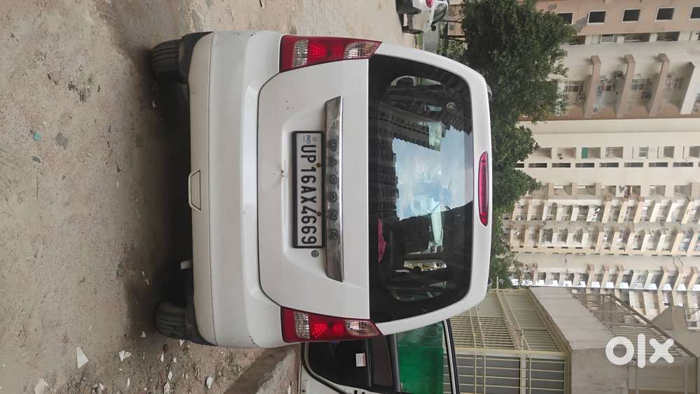 Well-maintained Maruti Wagon R Lxi Cng (2014)  Perfect Family & City