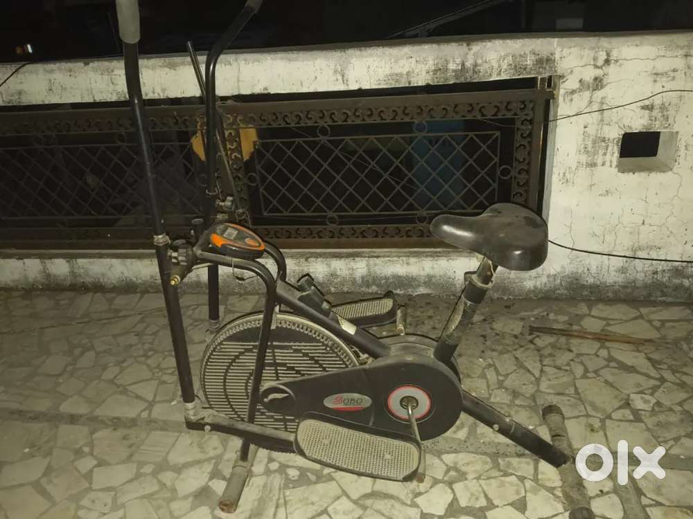 Sobo Exercise Cycle / Air Bike &ndash; Fitness Bike with Fan Wheel