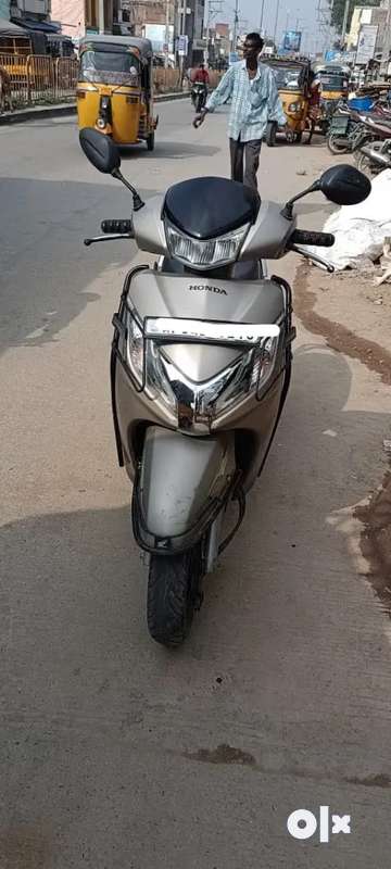 Olx battery online scooty