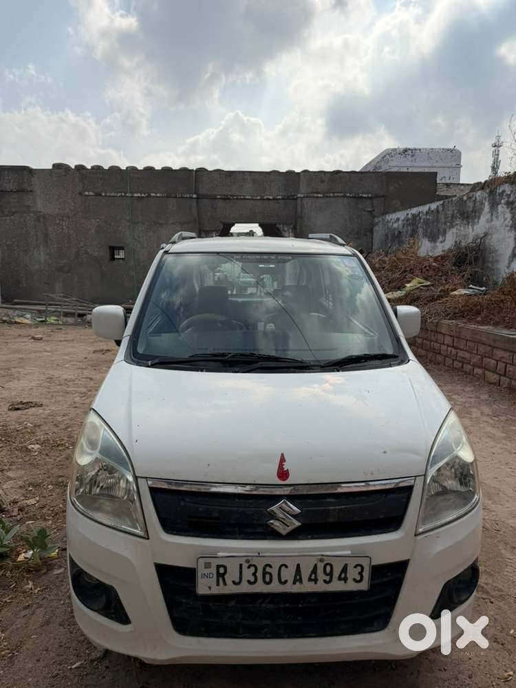 Maruti Suzuki Wagon R 2015 Last Month Insurence Complete Till Now