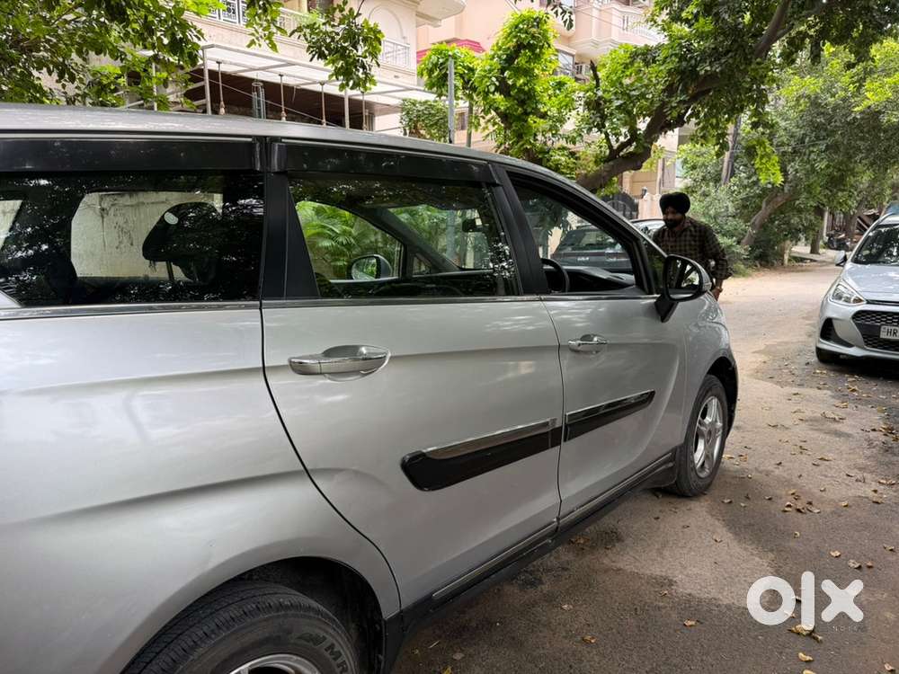 Mahindra Marazzo 2019