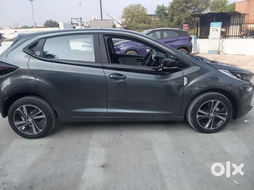 Tata Altroz 2025 Petrol 3155 Km Driven