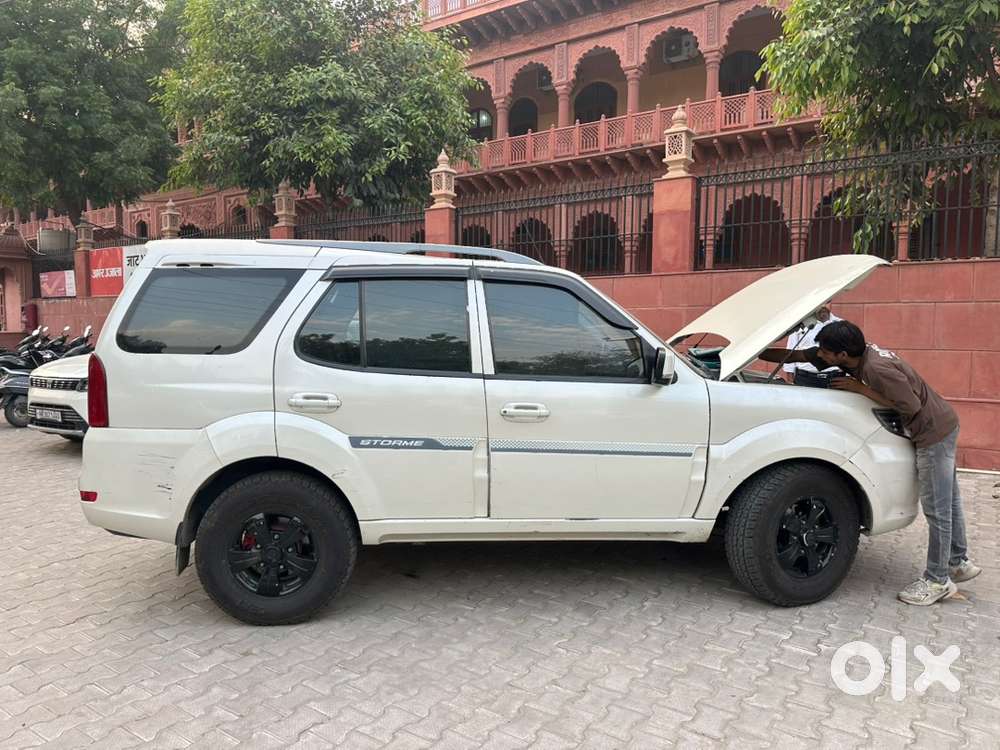 Tata Safari Storme Diesel 2018 Km Driven