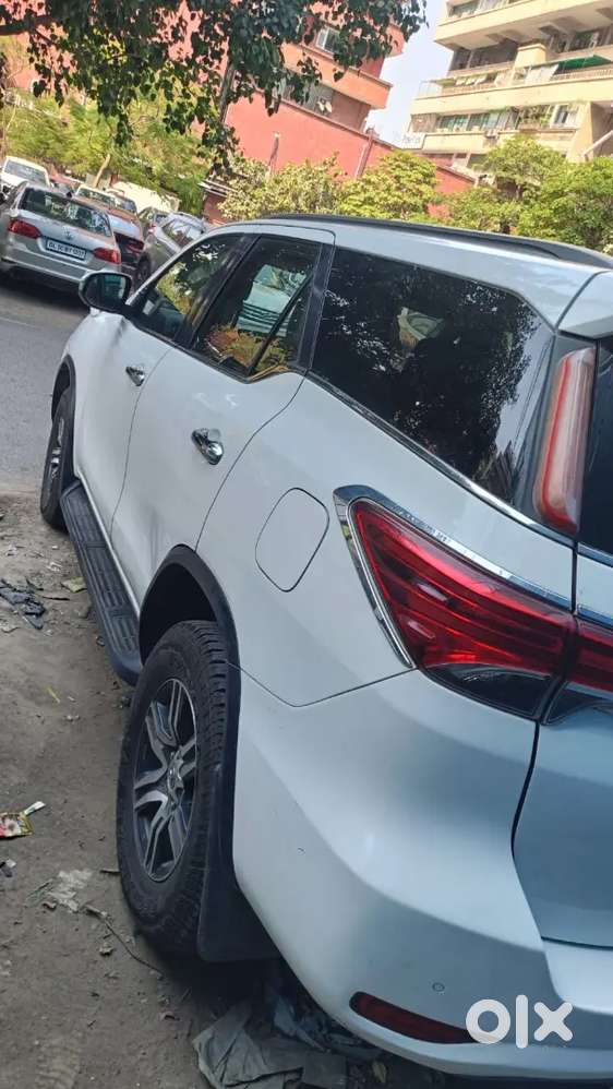 Toyota Fortuner Legender 2019