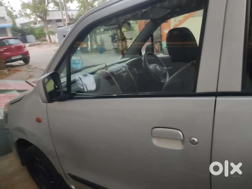 Waganor 2014 Vxi,petrol.