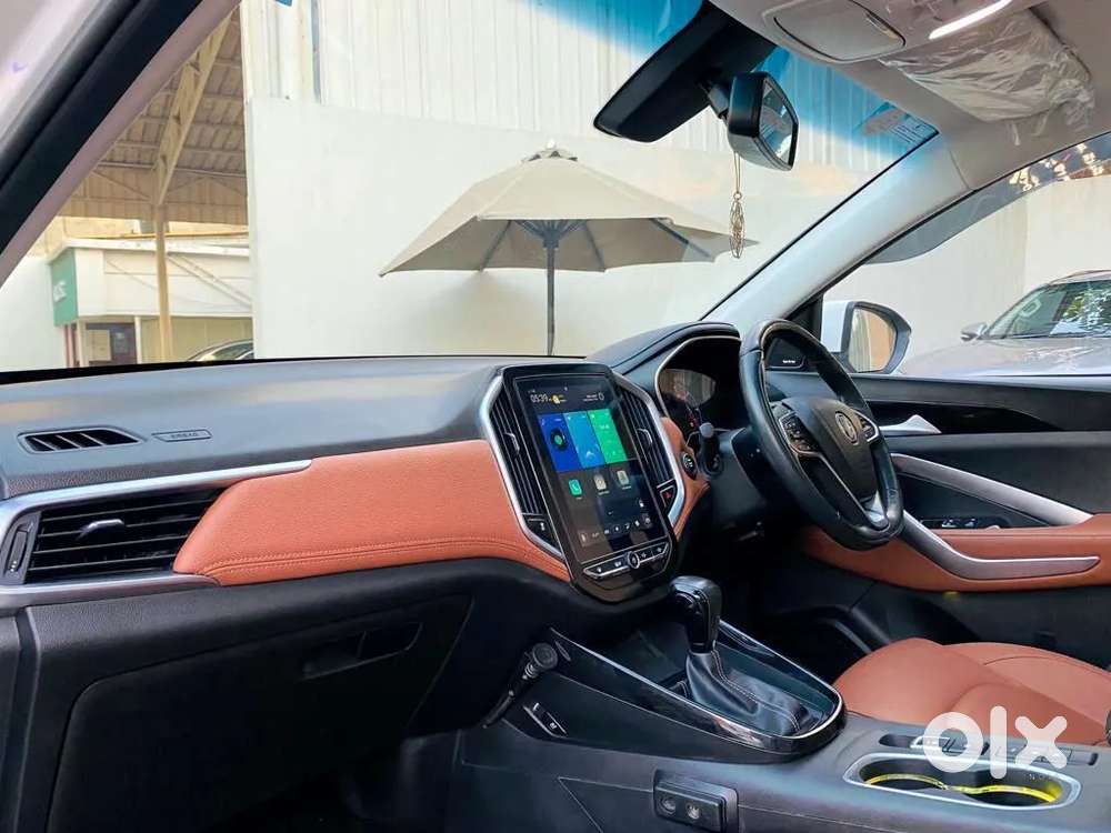 Mg Hector Plus 1.5 Sharp Turbo Cvt 6 Str, 2022, Petrol