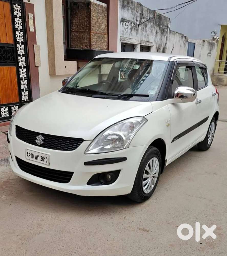 Maruti Suzuki Swift 2012 Petrol 82000 Km Driven