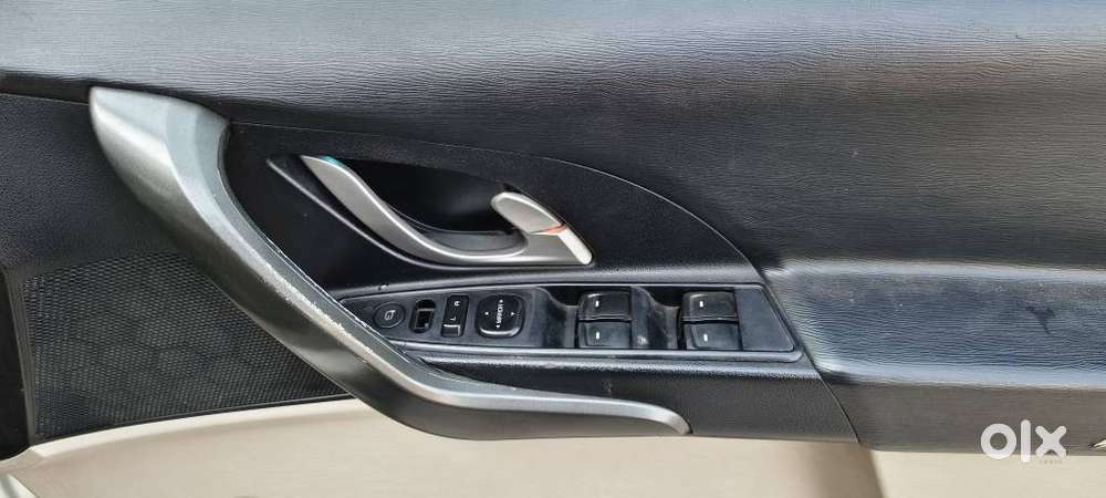 Mahindra Xuv500 W10 Awd, 2016, Diesel