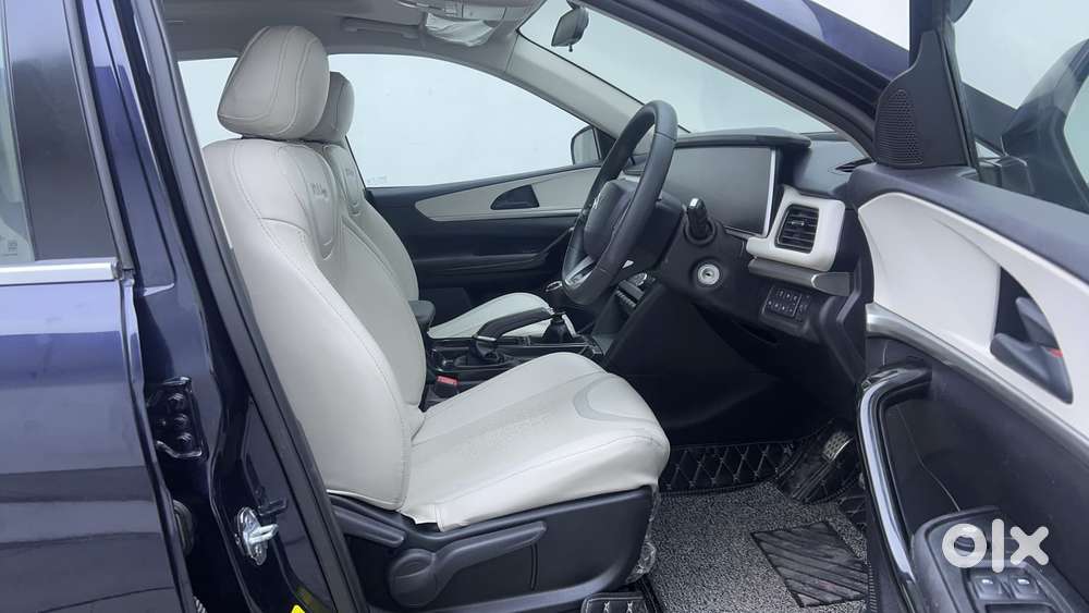 Mahindra Xuv700 2.2 Ax 5 Diesel Mt 7 Str, 2023, Diesel