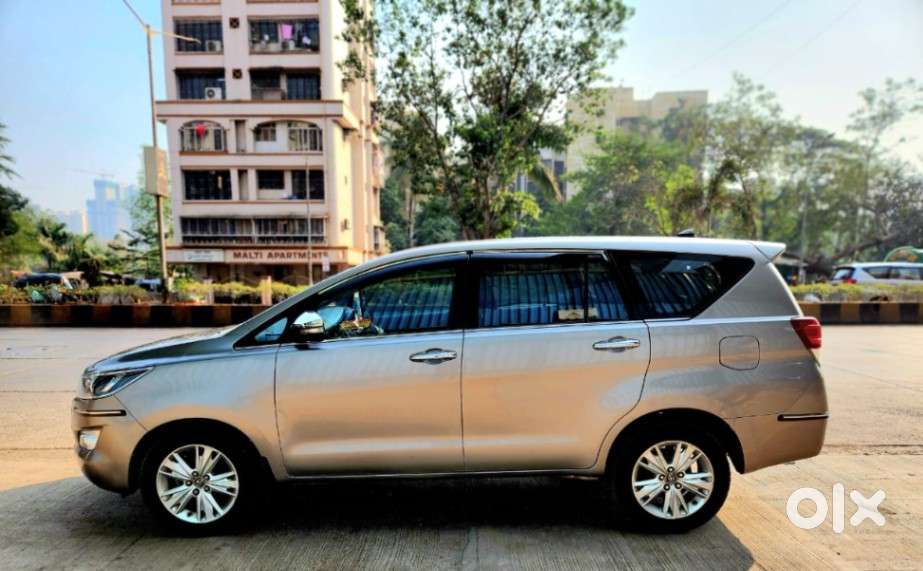 Toyota Innova Crysta