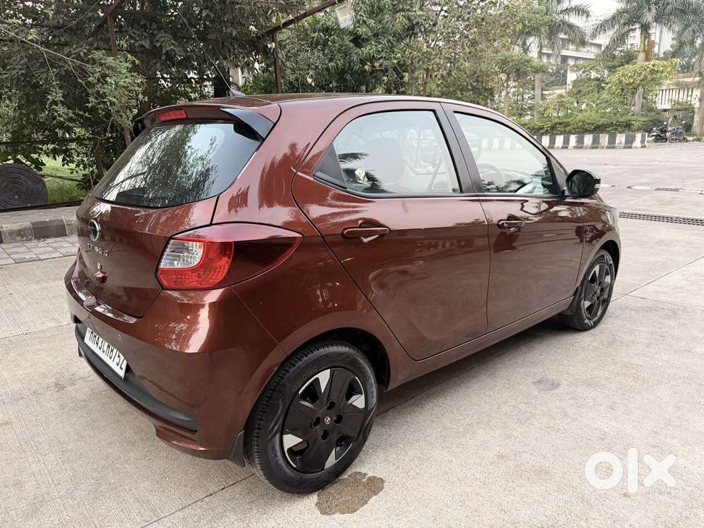 Tata Tiago 1.2 Revotron Xta, 2025, Petrol