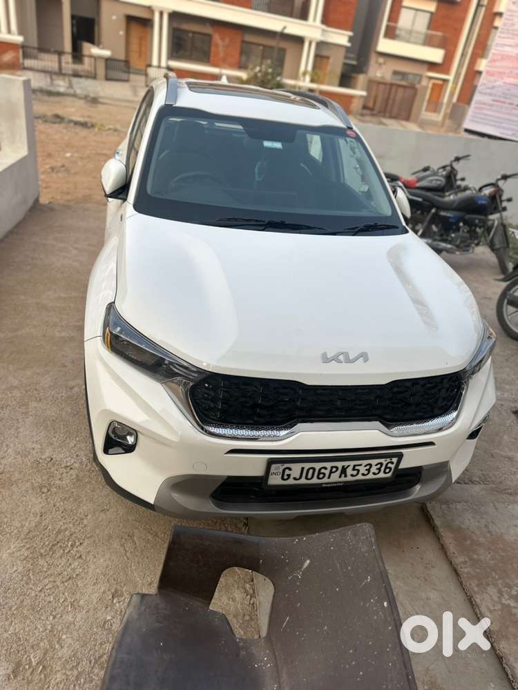 Kia Sonet 2022 Petrol 33000 Km Driven