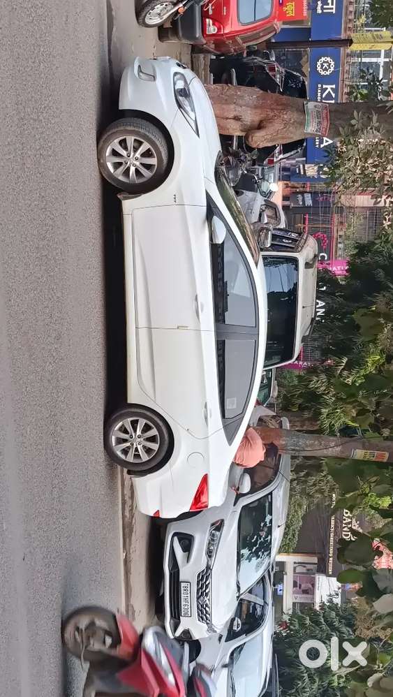 Hyundai Verna Sx 2012