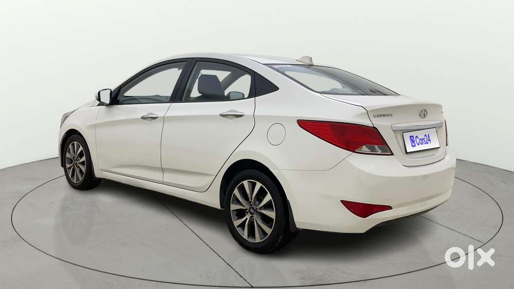Hyundai Verna Hyundai-verna-2015-2016-1.6-crdi-s-option, 2015, Diese..